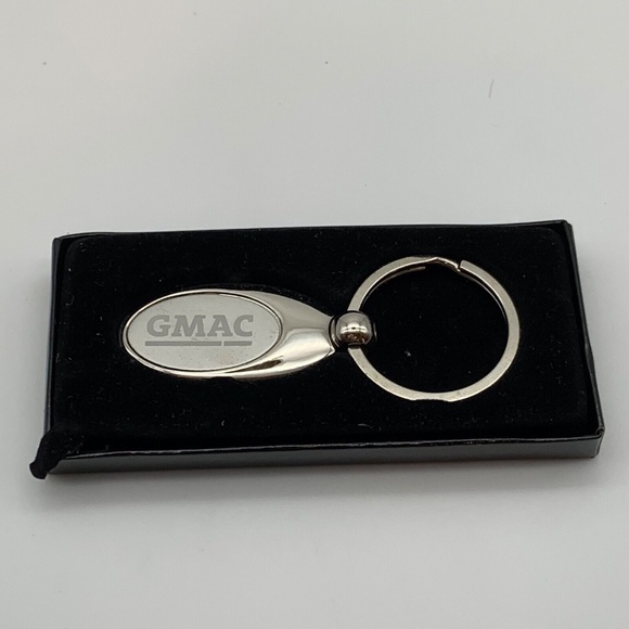 Vintage GMAC Metal Promo Keychain Keyring in Silver - Picture 2 of 6